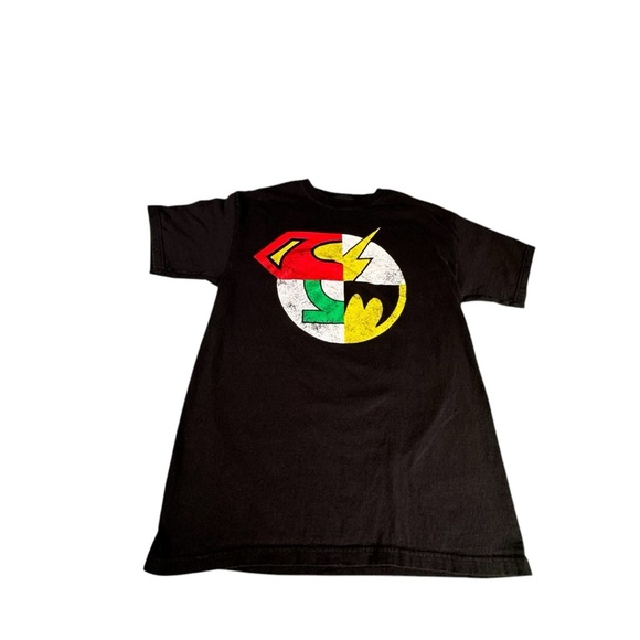 DC Comics Men Shirt Sz M Justice League Batman Superman The Flash Green Lantern - Picture 1 of 6